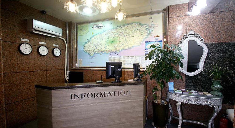 HY Choi Hostel Seogwipo-stad Buitenkant foto