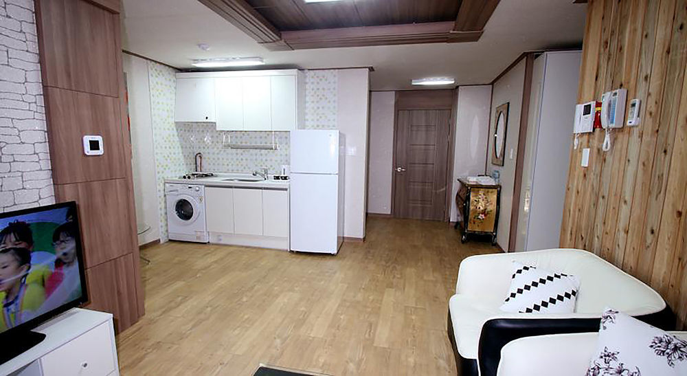 HY Choi Hostel Seogwipo-stad Buitenkant foto