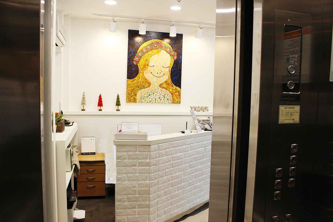 HY Choi Hostel Seogwipo-stad Buitenkant foto